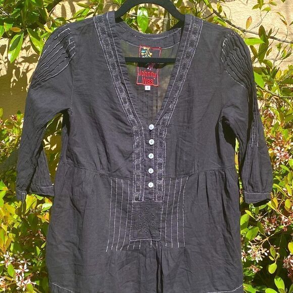 Johnny Was Black Embroidered Womens Blouse/Top/Tunic. Size Small. EUC! - Picture 5 of 6